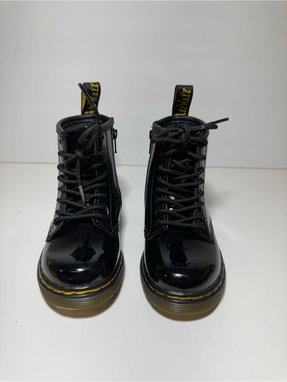 Dr. Martens TODDLER 1460 BLAK  PATENT LEATHER LACE UP BOOTS Size  8